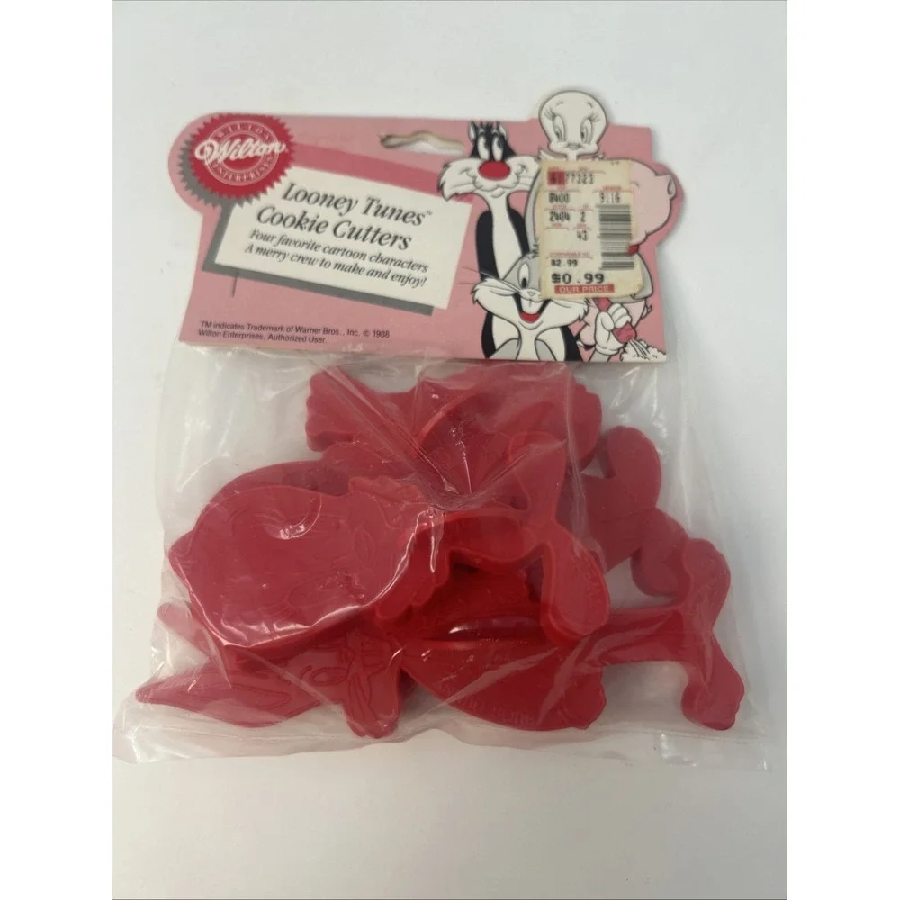 NEW Vintage Wilton Looney Tunes Cookie Cutter Set Of 4 1988 Tweety Bugs Bunny